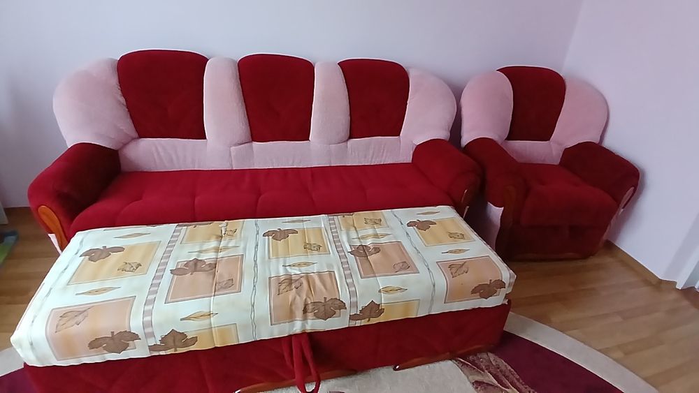 Диван і два крісла