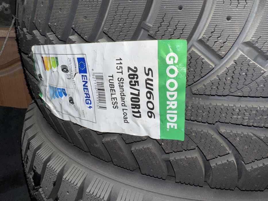 Резина нова 265/70R17
