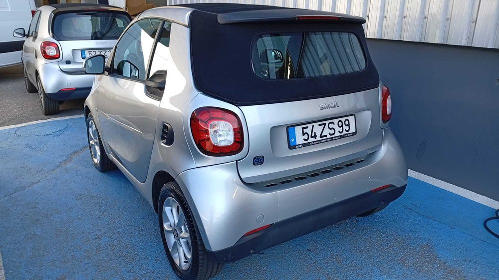 SMART Fortwo Cabrio 2020 - Leia a descrição