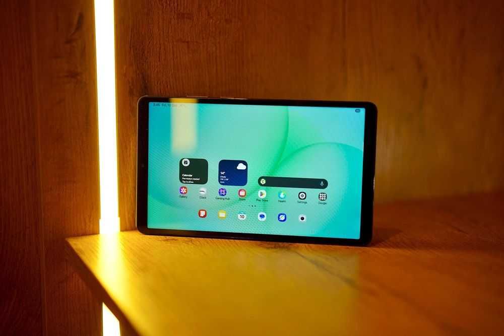 SUPER tablet Samsung A11.Ekran 8.7 cala. Pamięć 4/64 gb.  Gwarancja producenta
