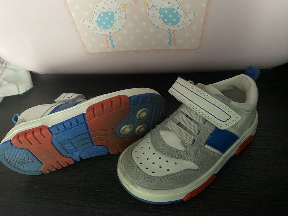 Кросовки для мальчика 24р.