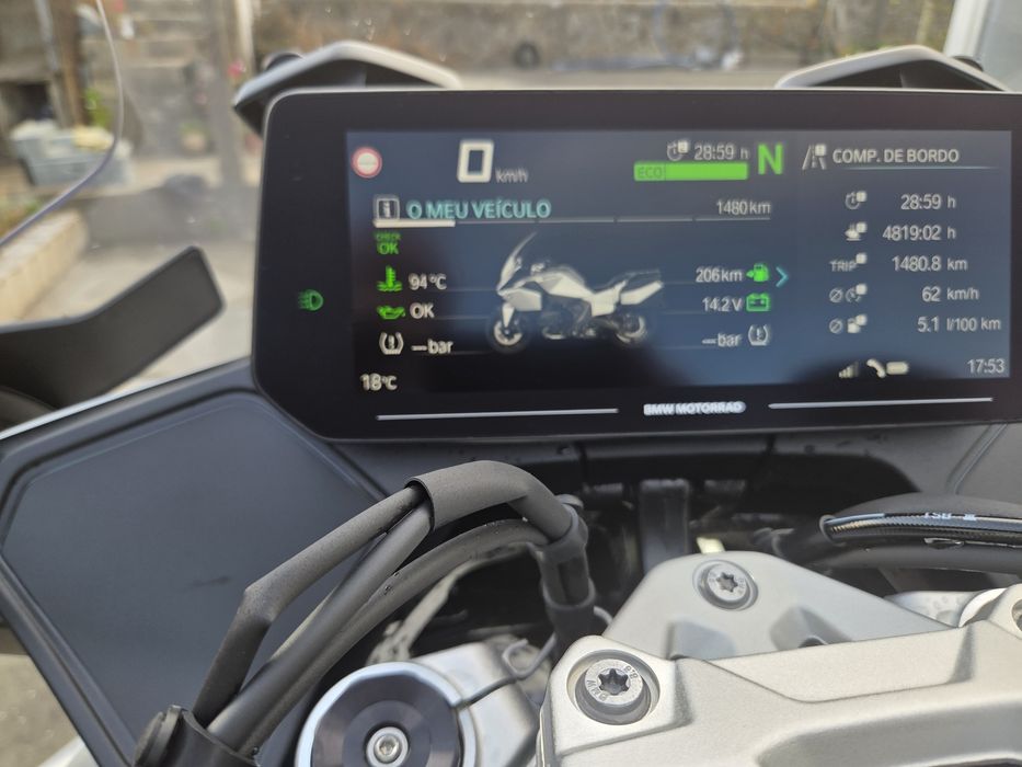Moto BMW 1300 RT 2025