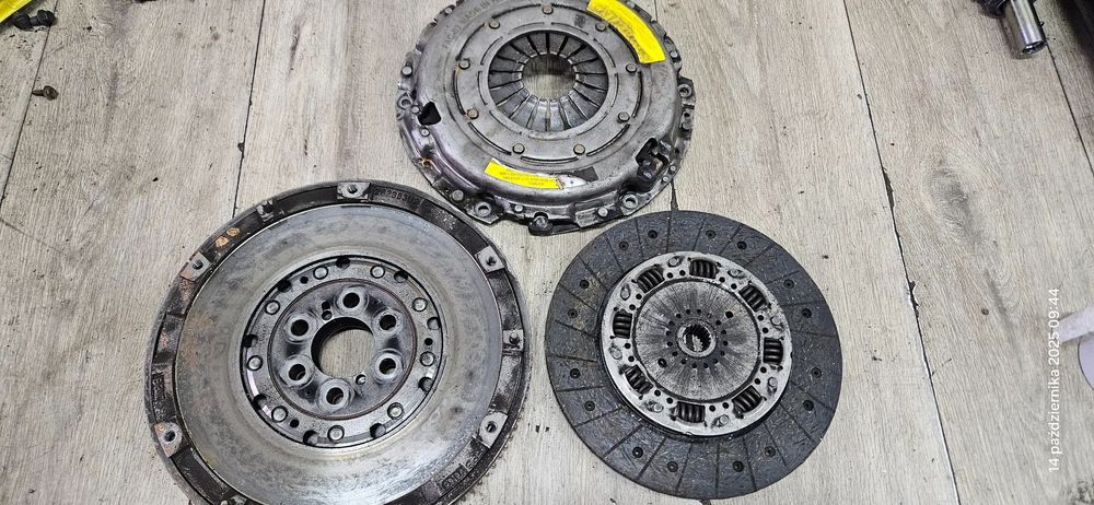 Sprzęgło koło dwumasowe tarcza docisk Fiat Croma II 1,9 JTD 150KM 282383U2