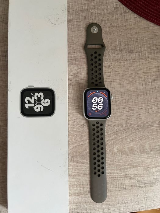 Apple Watch SE 44mm