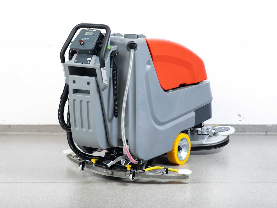 Szorowarka Hako Hakomatic B90 NOWE BATERIE 1637h 3700m²/h 13000 netto