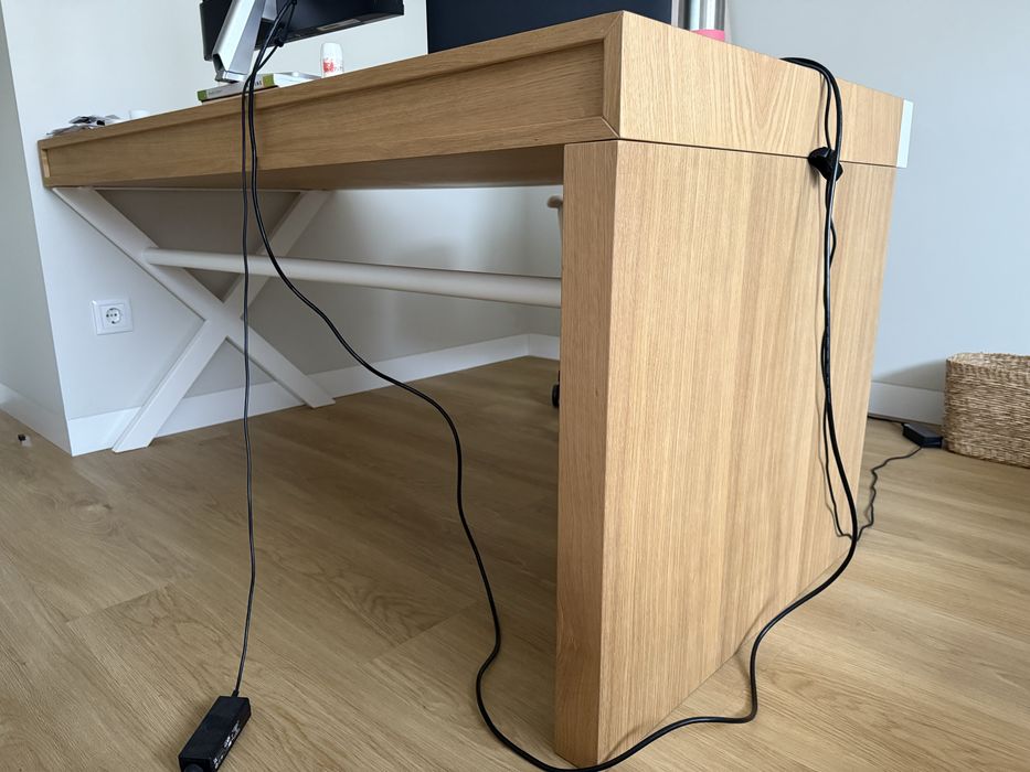 Escritório completo / quarto / sofá (madeira maciça)