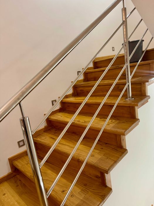 balustrady ze stali nierdzewnej i ze szkła