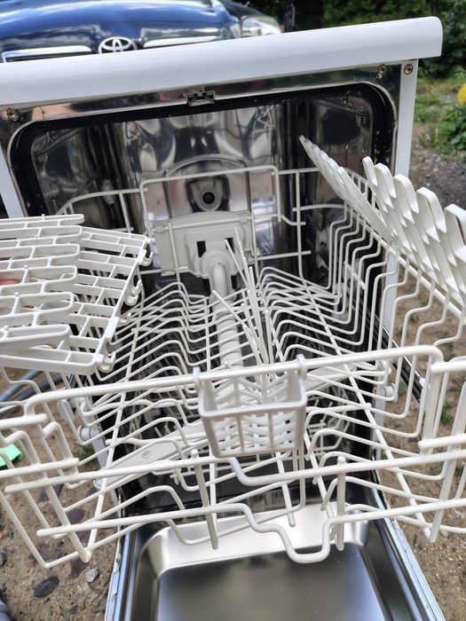 Zmywarka mała 45 cm wolnostojąca biała Whirlpool