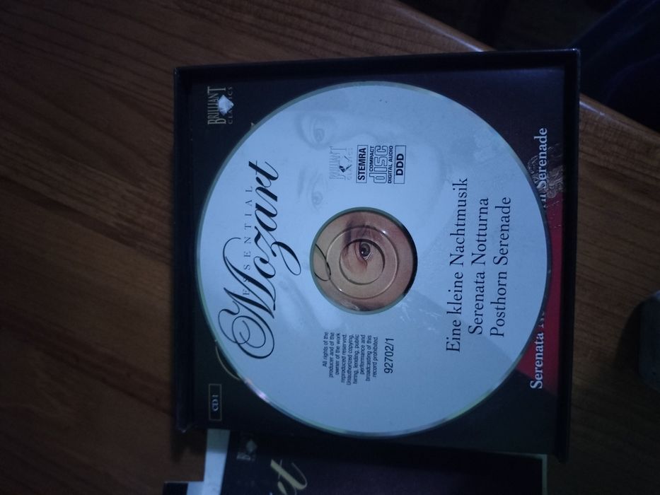 CD Mozart a funcionar perfeitamente