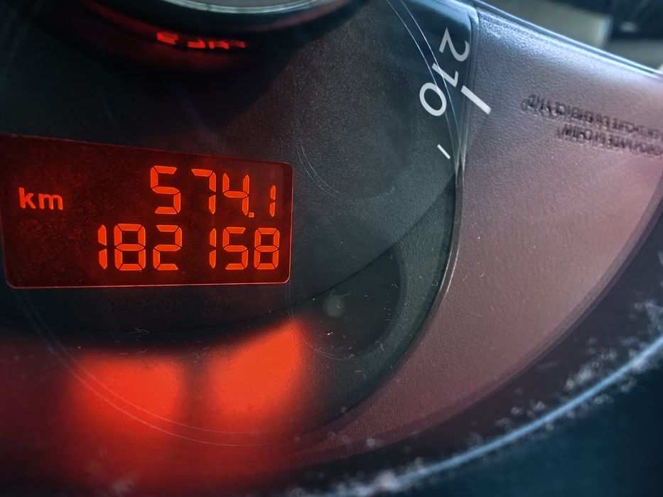 Peugeot 5008 1.6 Hdi