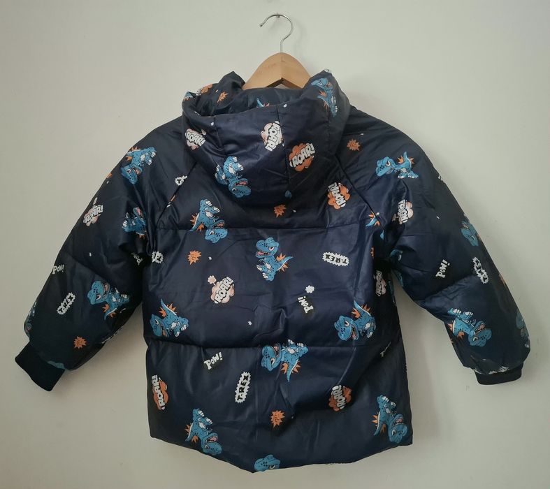 Granatowa kurtka zimowa z kapturem