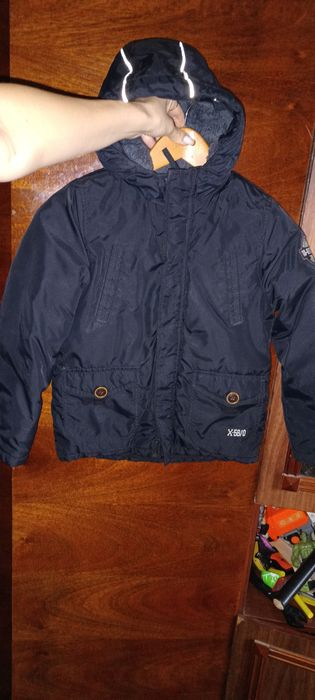 Зимняя , теплая куртка на  мальчика