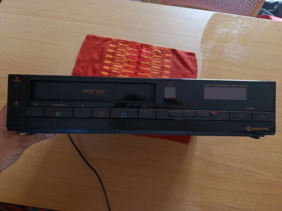 Magnetowid odtwarzacz kaset VHS Samsung  hq