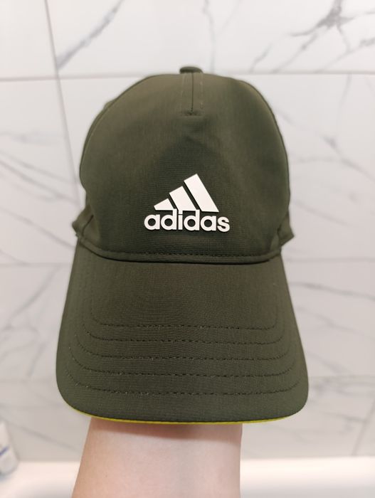Оригинальная кепка бейсболка Adidas / Оливковая кепка Адидас хаки