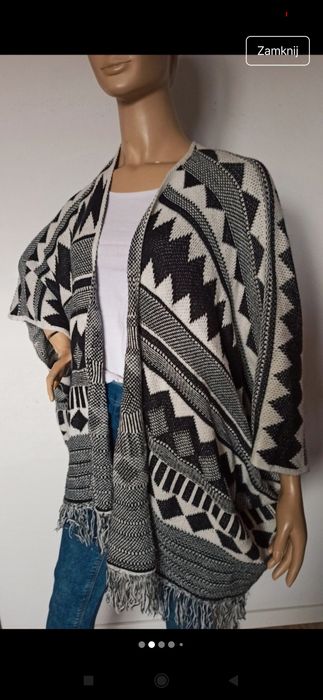 Sg Piękne ponczo wzory czarnobiałe  z frędzlami orginalne stylowe modn