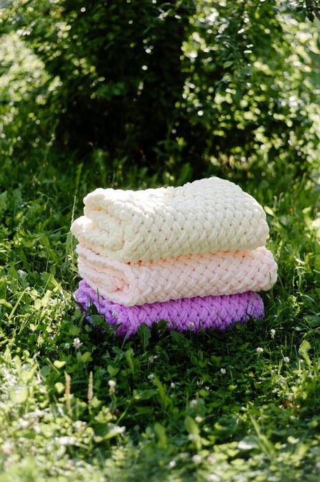 Пледи плюшеві ручної роботи для немовлят