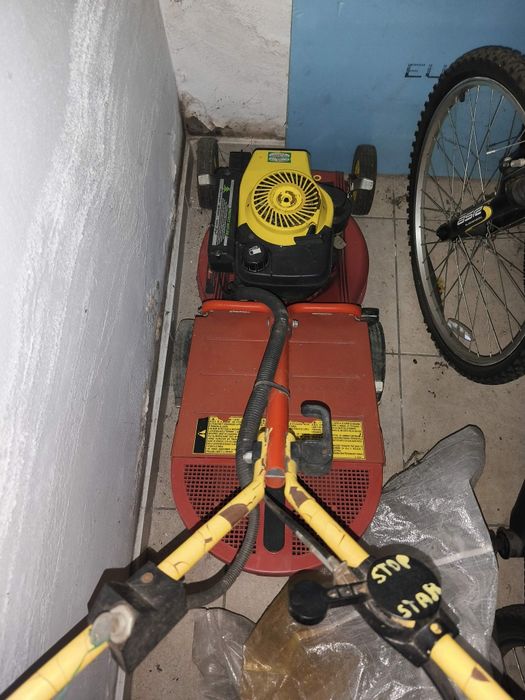 Corta relva a gasolina