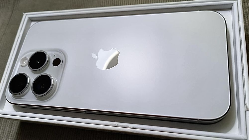 Iphone 15 Pro 256GB White