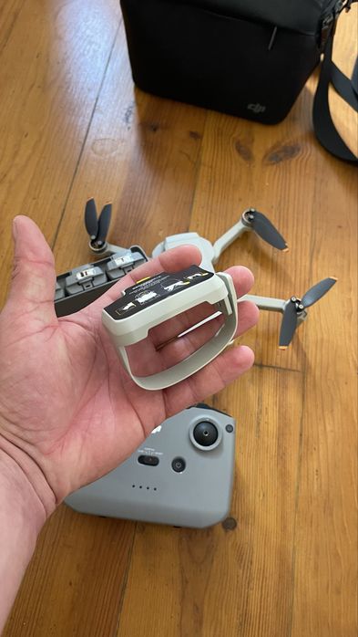 DJI Mini 2 Fly More Combo (Acessórios OK / Drone para Peças ou Reparação)