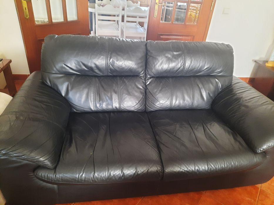 2 Sofás pretos usados