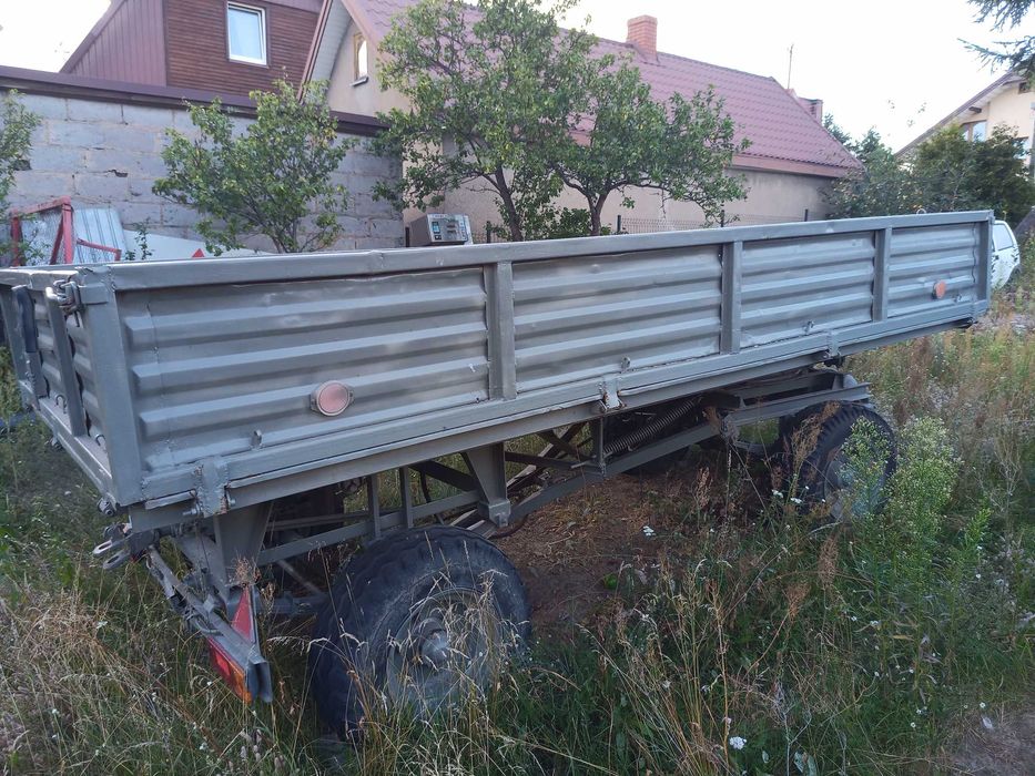 Roztrząsacz obornika, Przyczepa wywrotka Sanok autosan D-732 2-str