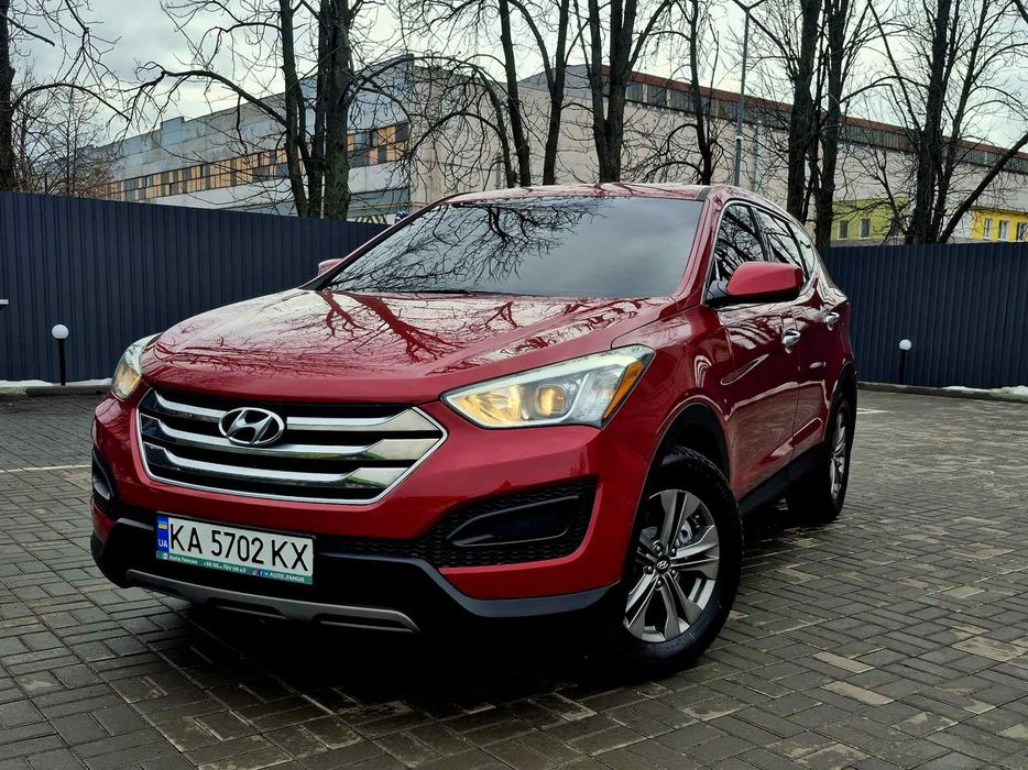 Продам Hyundai Santa FE 2015 года