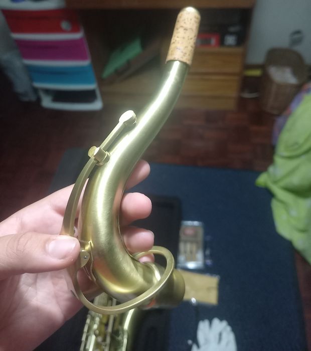 Saxofone tenor seminovo classic cantabile