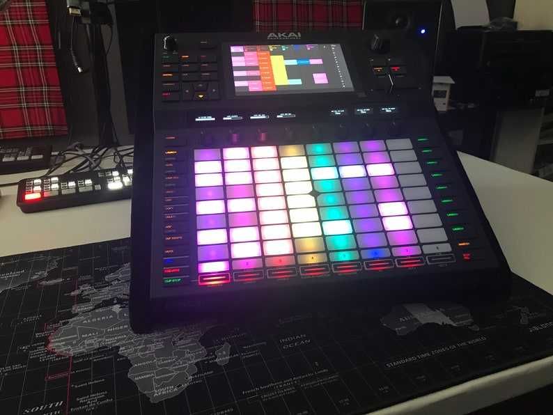 Akai Force muito bem estimada