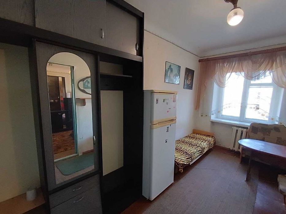 Дві кімнати в гуртожитку, терміново