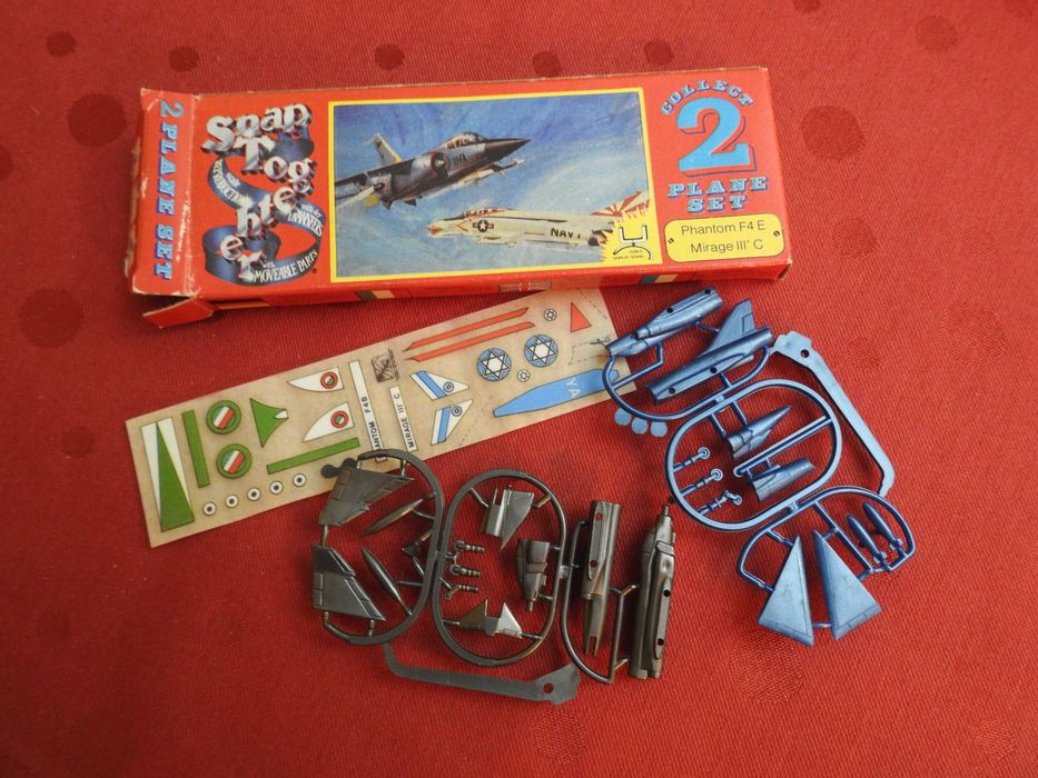 Kits de aviões de montar (edições anos 90)-itens 1 a 7 (total de 23)