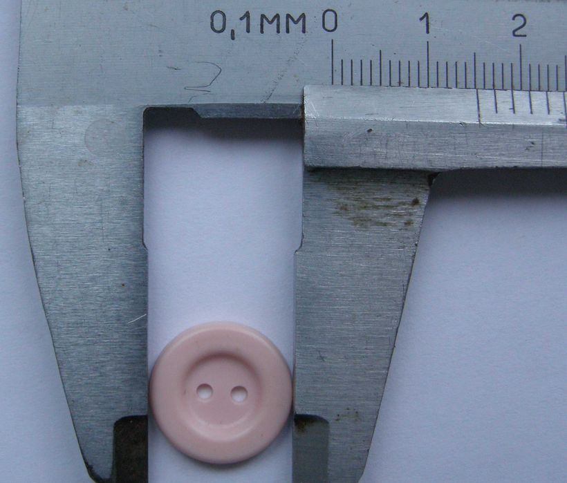 Гудзики рожеві 15 мм (100 шт.)