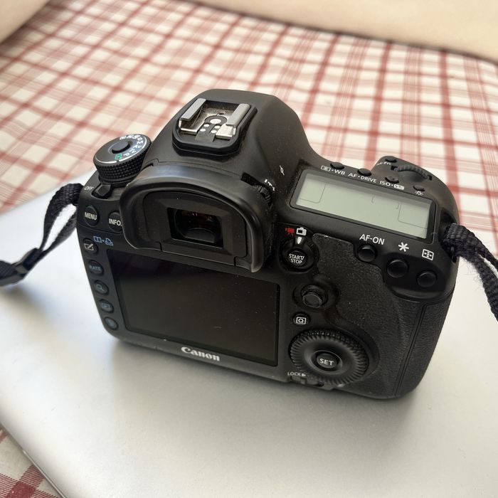 Canon 5d mk3 como nova