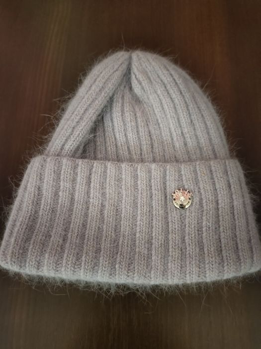 Тепла, м'якесенька шапка