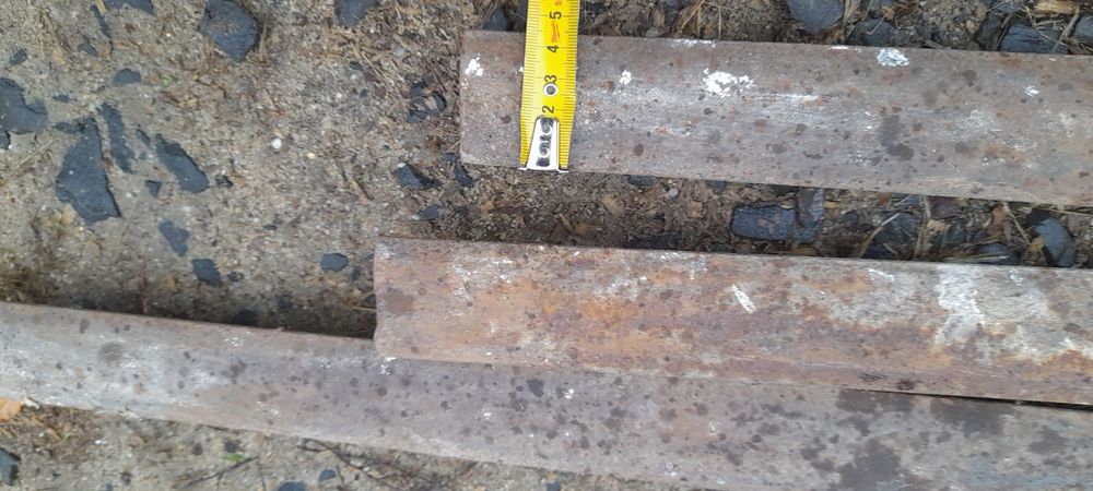 Продам металеві кутники