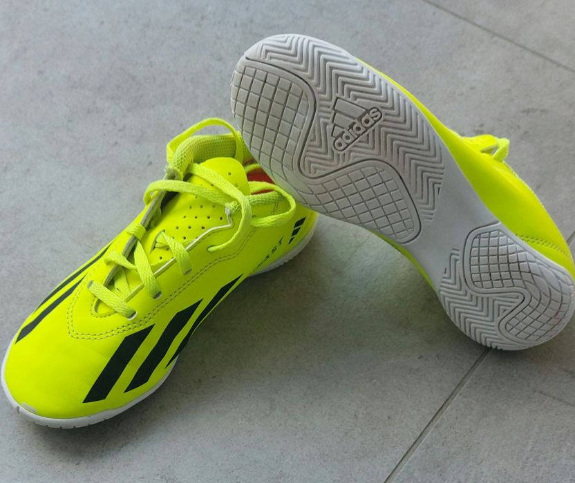 Sapatilhas ADIDAS.