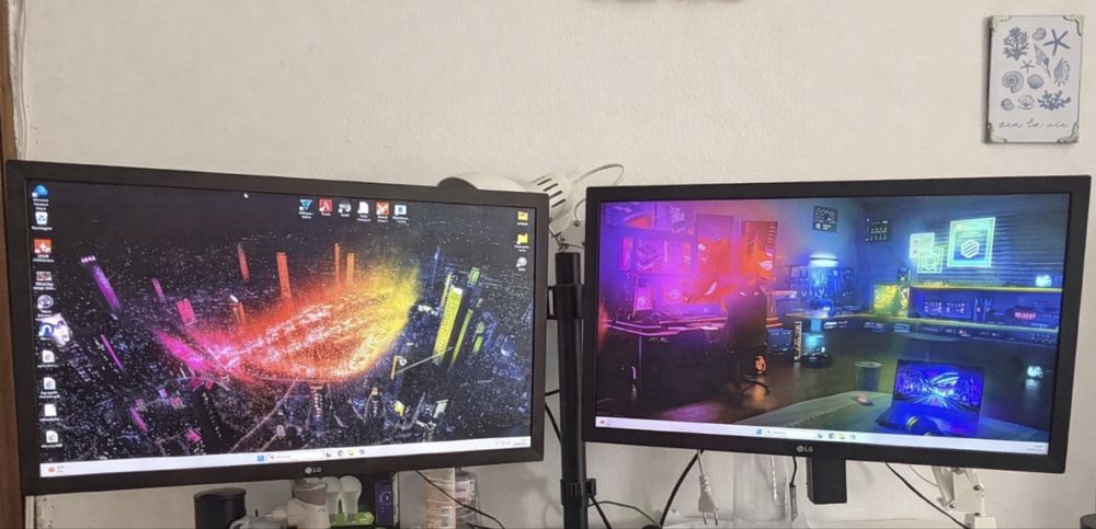 2 Monitores LG + Braço de Monitor (Como Novos)