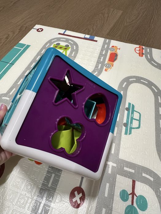 Бізікуб limo toys, сортер battat