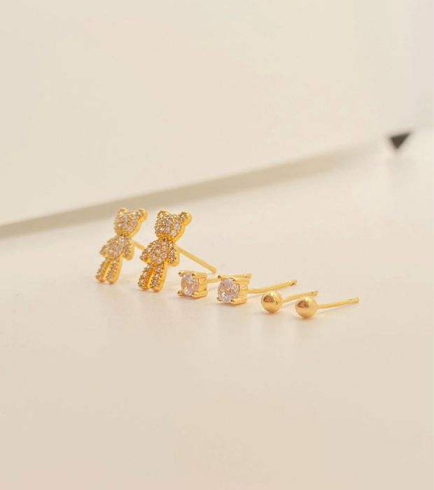 Bijuteria em aço inoxidável (Colares e brincos)