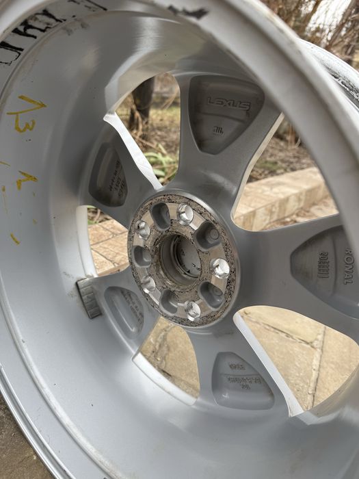 Продам диски Лексус