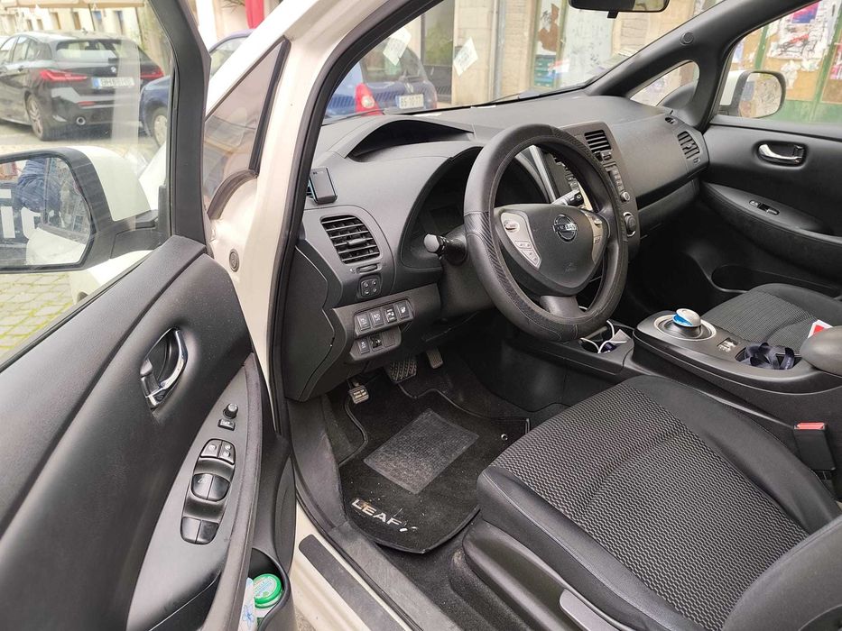 Nissan Leaf de 2015 em óptimo estado