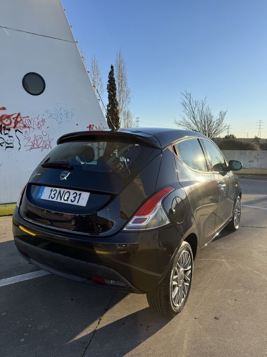 Lancia ypsilon 1.2 gasolina de 2014 com 130.000km nacional finaciament