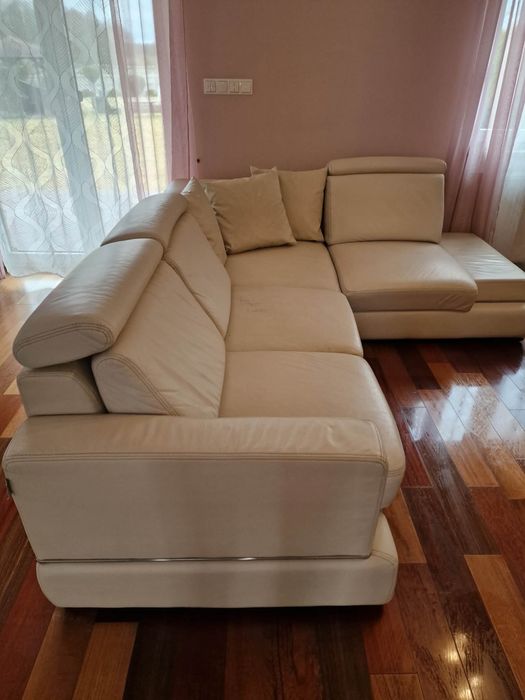 Skórzana kanapa beżowa