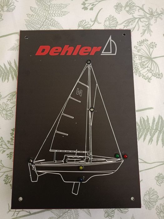 Jacht Dehler Varianta 65 z przyczepą, wózkiem i silnikiem