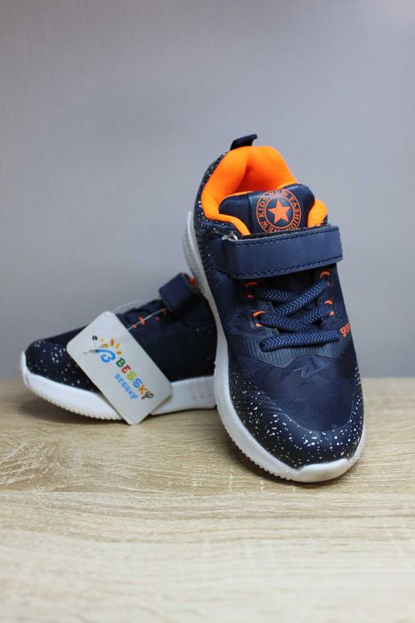 Дитячі кросівки Bessky (розмір 27 – устілка 17.5 см)