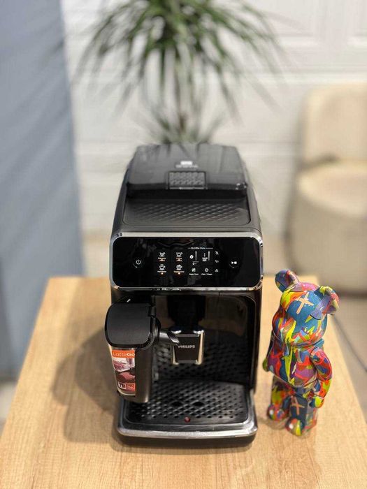 Кофемашина с капучинатором Philips EP 223* для дома б / у