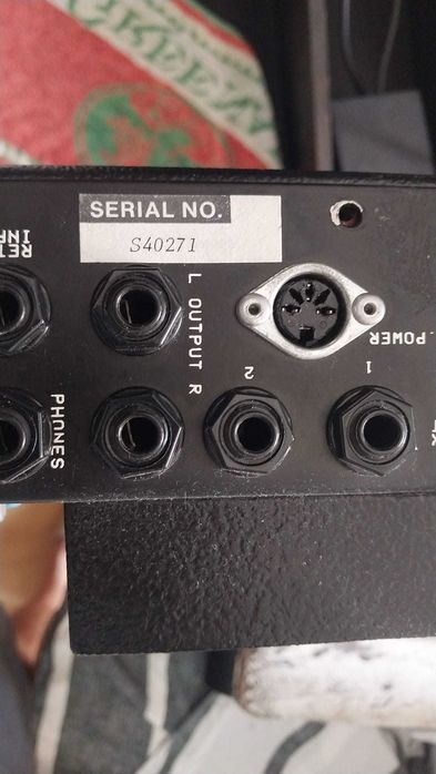 Mesa mixer de som vintage british Dynamix 12/2  - todo a funcionar