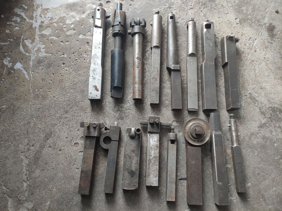 Токарный инструмент