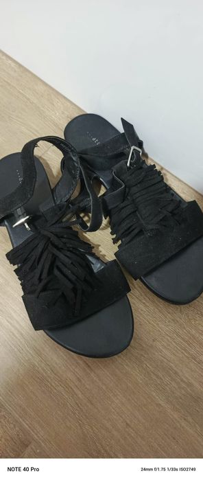 Sandały damskie Attitude 37