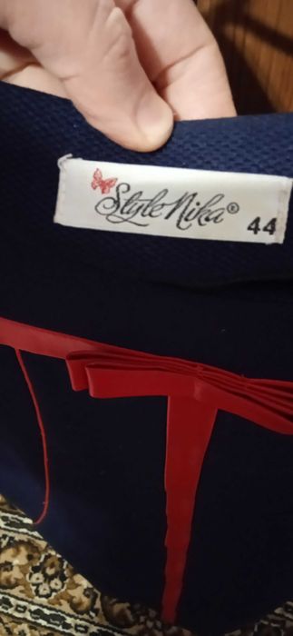 Сукня жіноча в ідеальному стані /  плаття