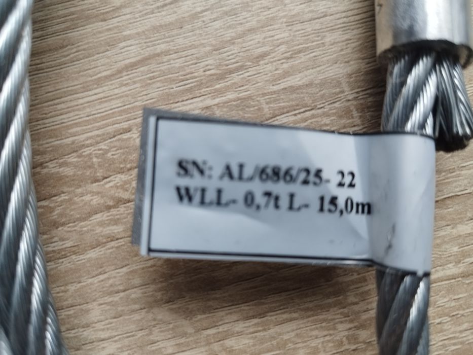 Lina stalowa 15 m z hakiem 700 kg WLL solidna